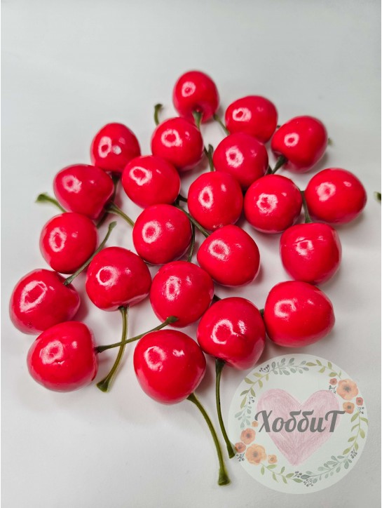 Вишня на черешке декоративная (муляж) 2,5см. красный